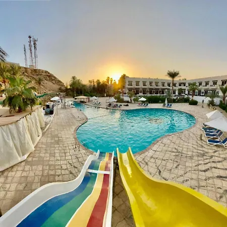 Trs Fantazia Neama Bay Hotel
