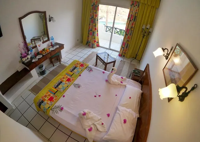 Trs Fantazia Neama Bay Resort